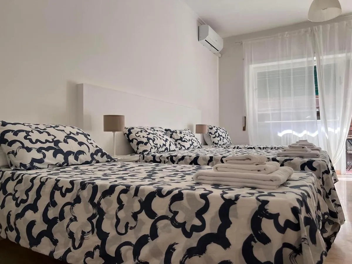 Dolce Vita Rooms Monteverde Trastevere ローマ イタリア