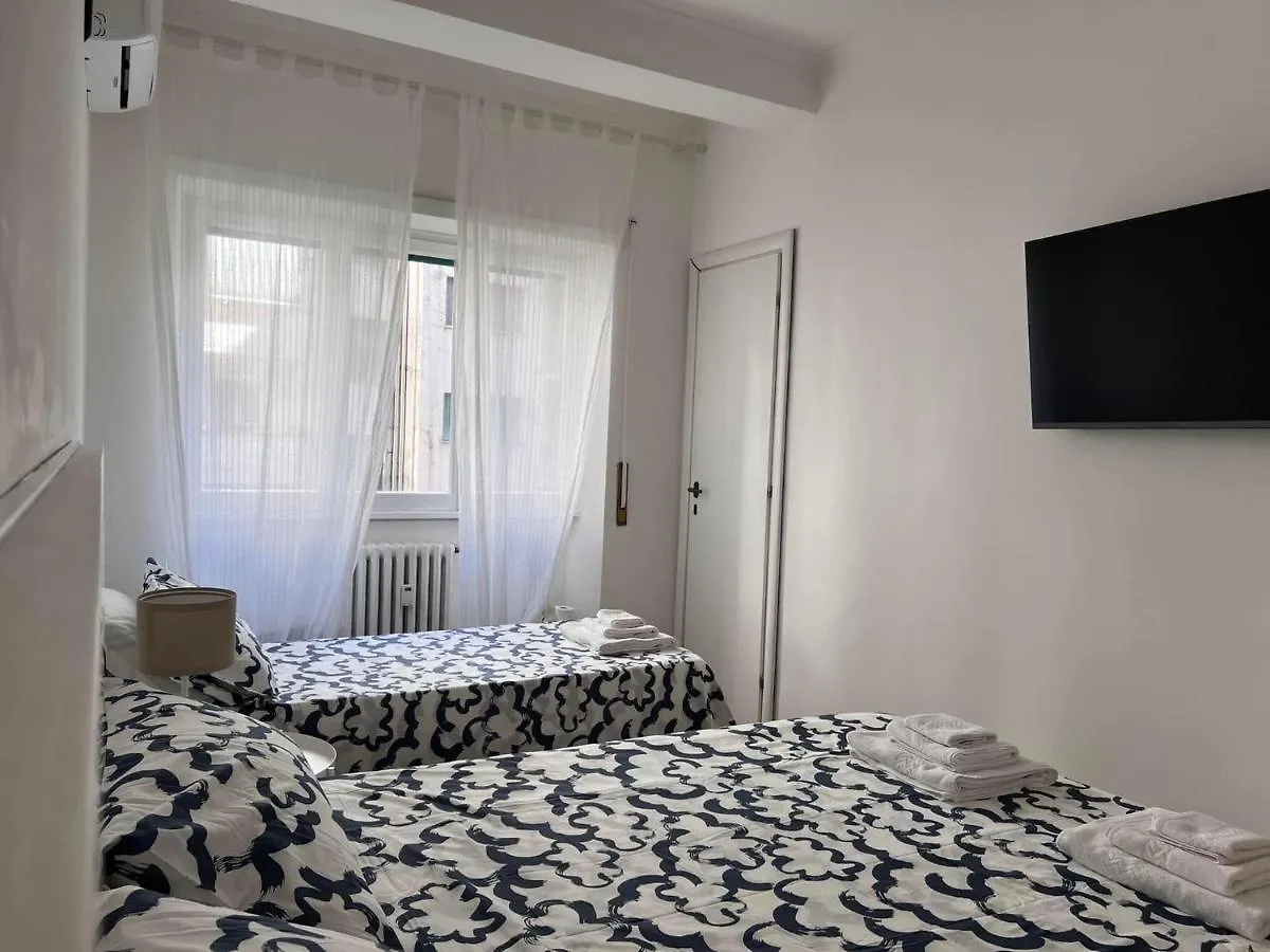 ゲストハウス Dolce Vita Rooms Monteverde Trastevere ローマ イタリア